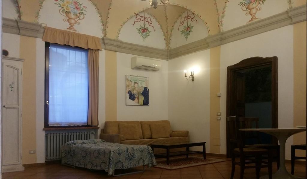 Palazzo Camozzini Apartments Верона Номер фото