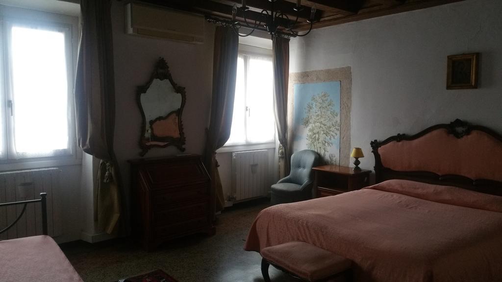Palazzo Camozzini Apartments Верона Номер фото