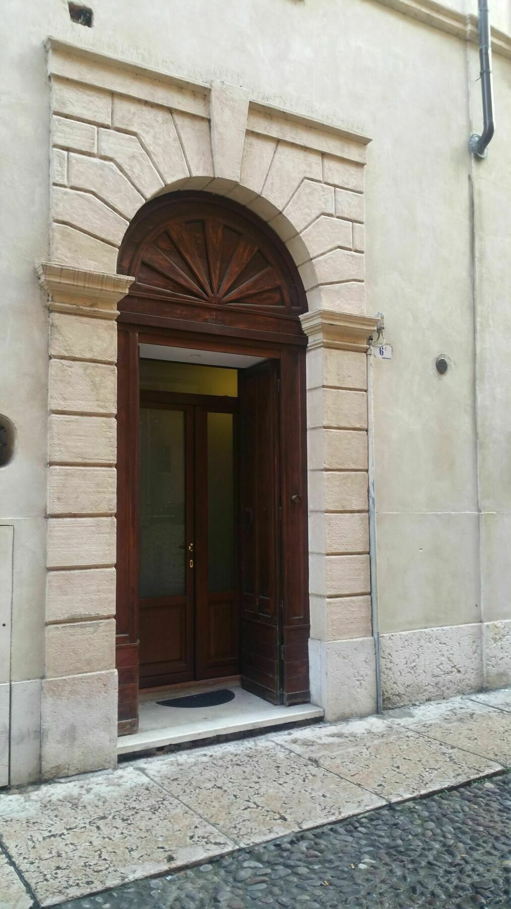Palazzo Camozzini Apartments Верона Екстер'єр фото